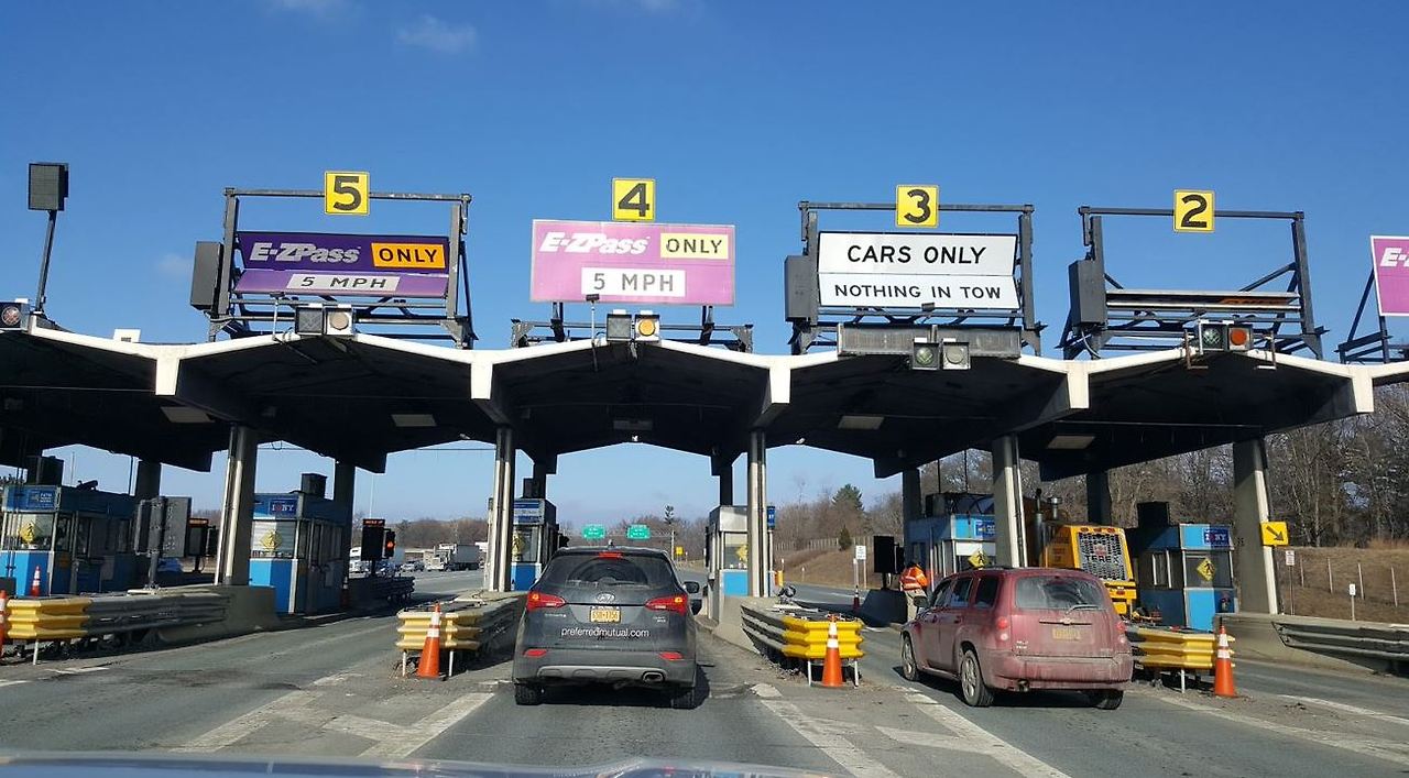 toll-plaza-ezpass-lanes-closer-big.jpg