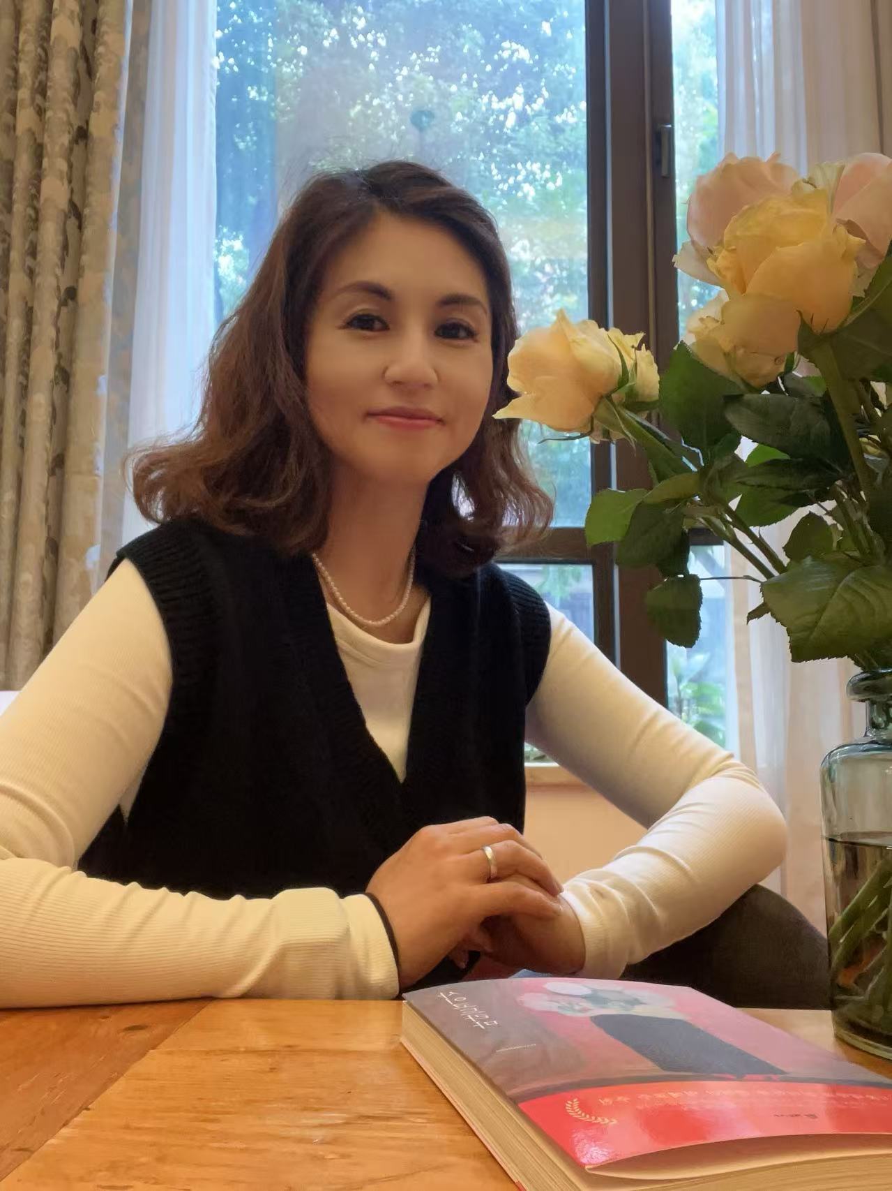 윤소희 프로필 1.jpg