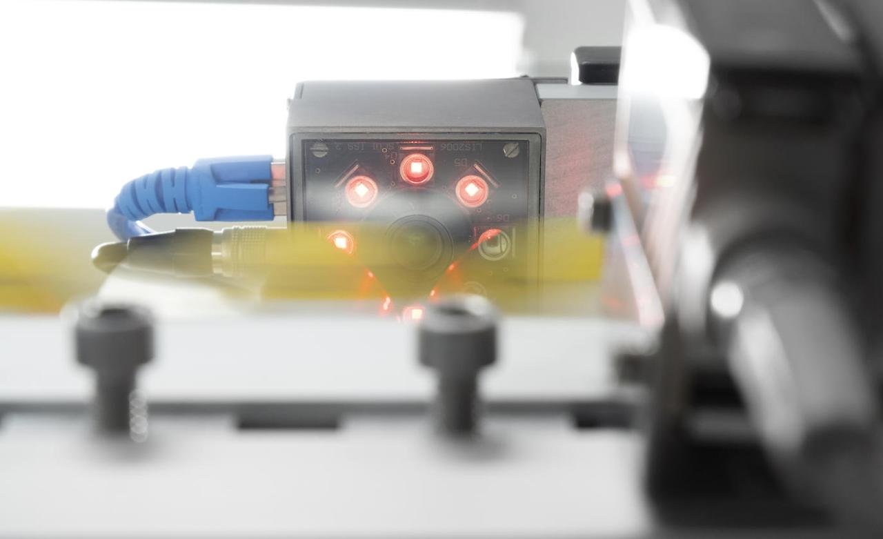 R-Series Image (1).jpg