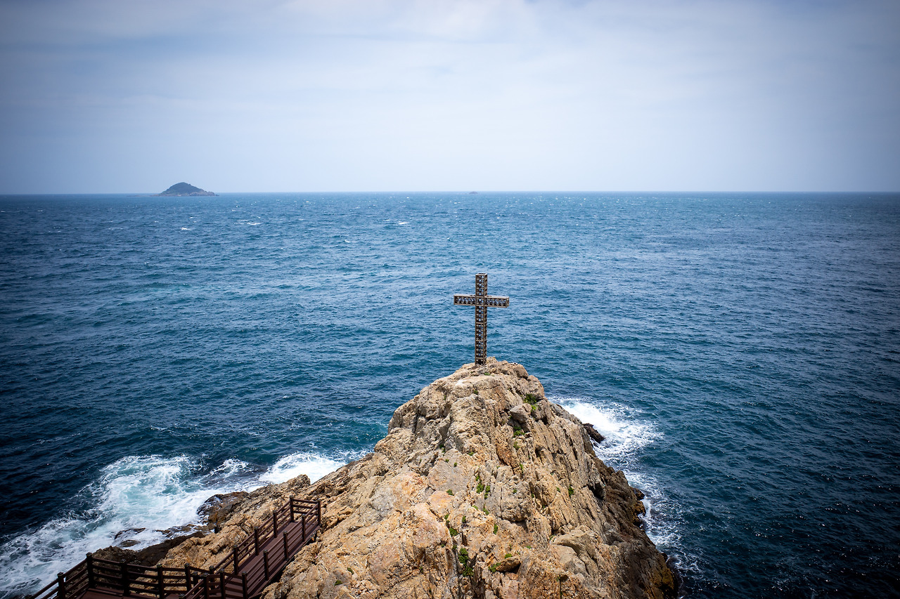 추자도 예초리 십자가.jpg