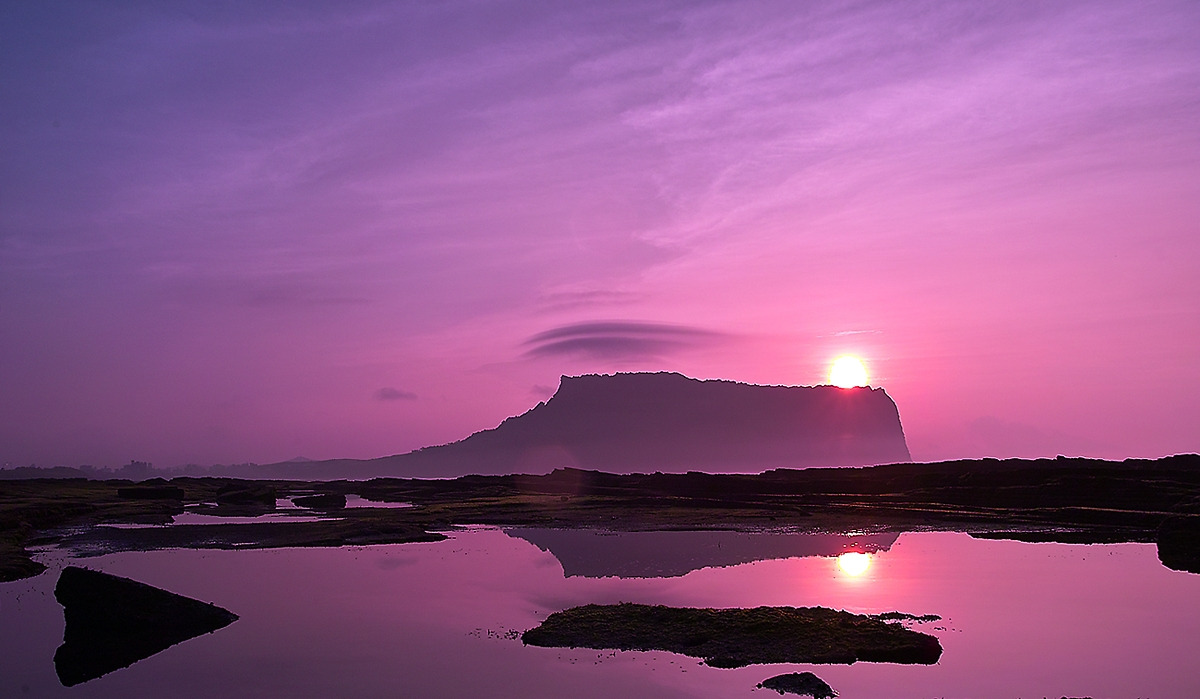 SDIM8279성산일출봉의 일출cs.jpg