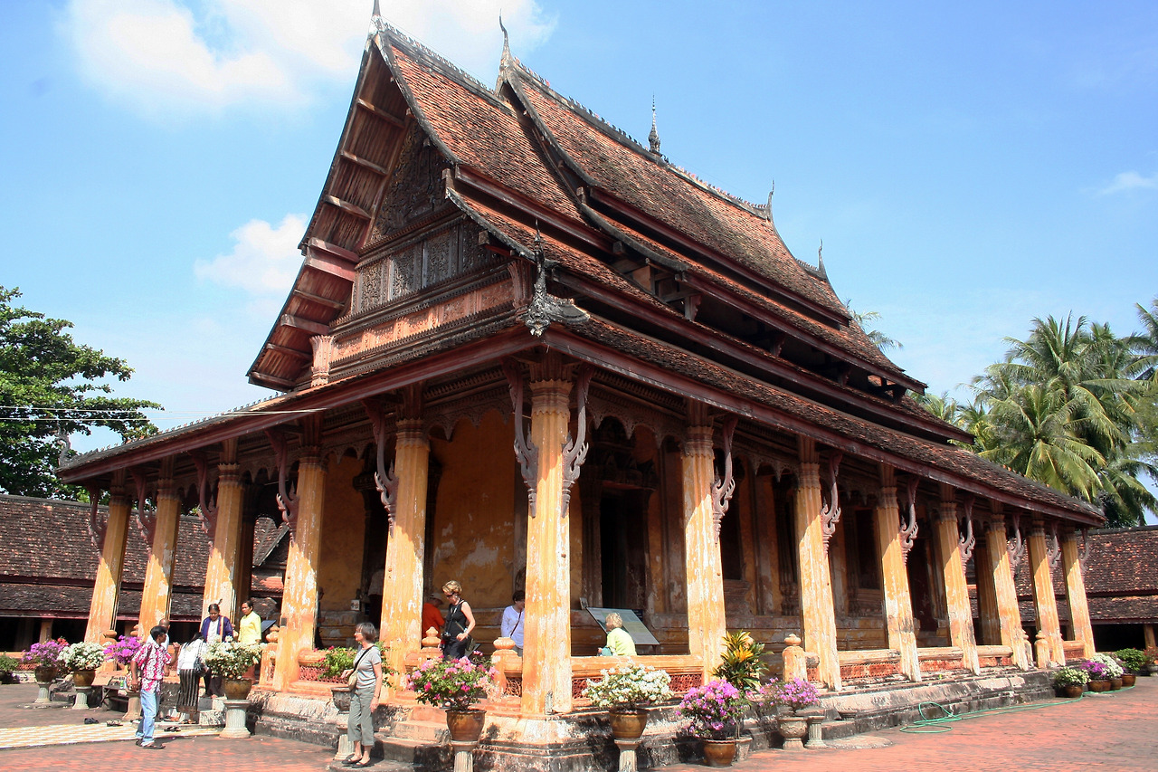 왓시싸켓 본당.jpg