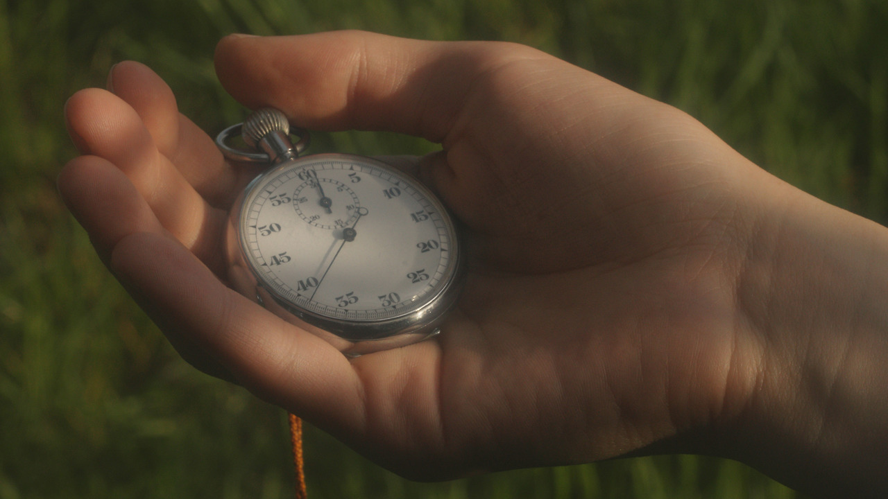 시계공장의 아나키스트_Unrest_02.jpg