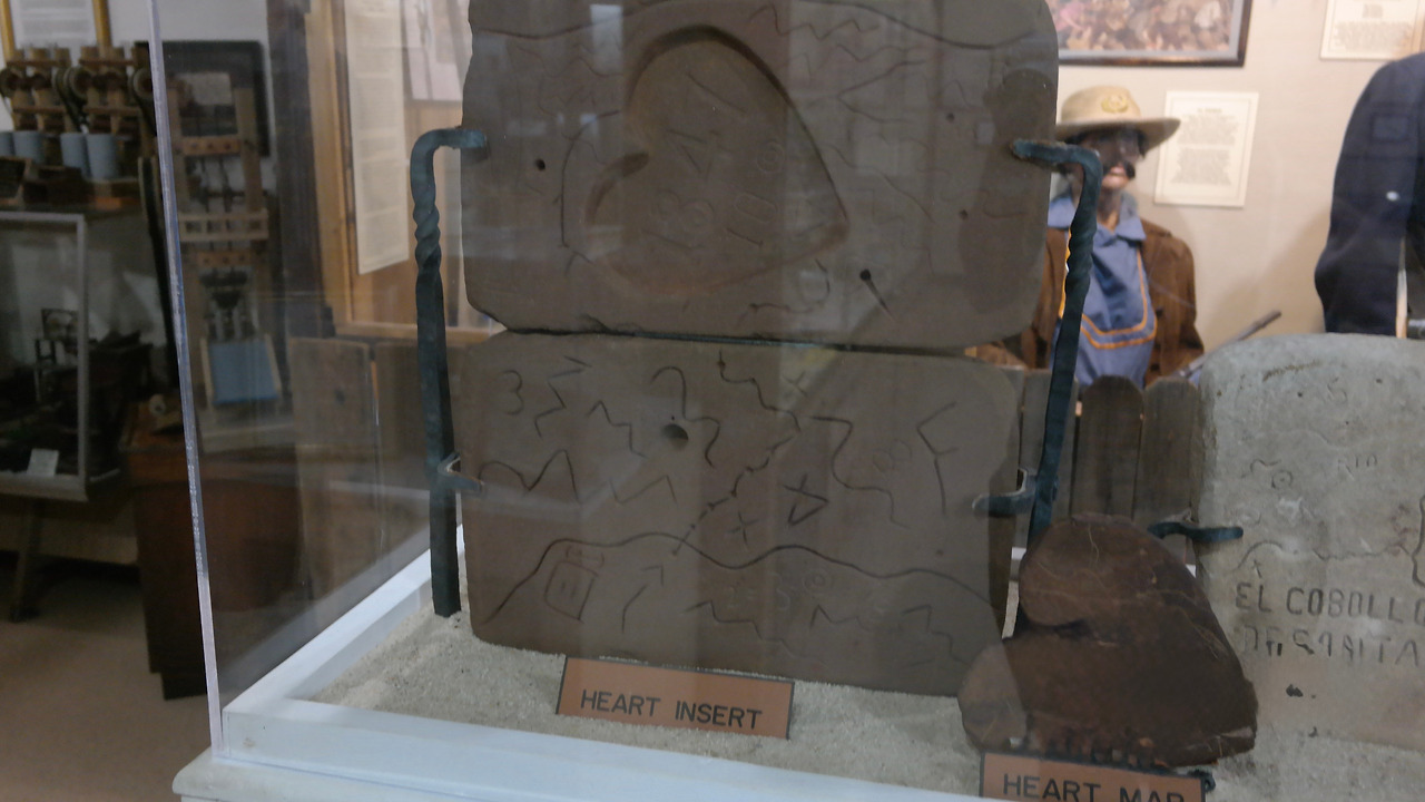 페랄타 석판 지도.jpg