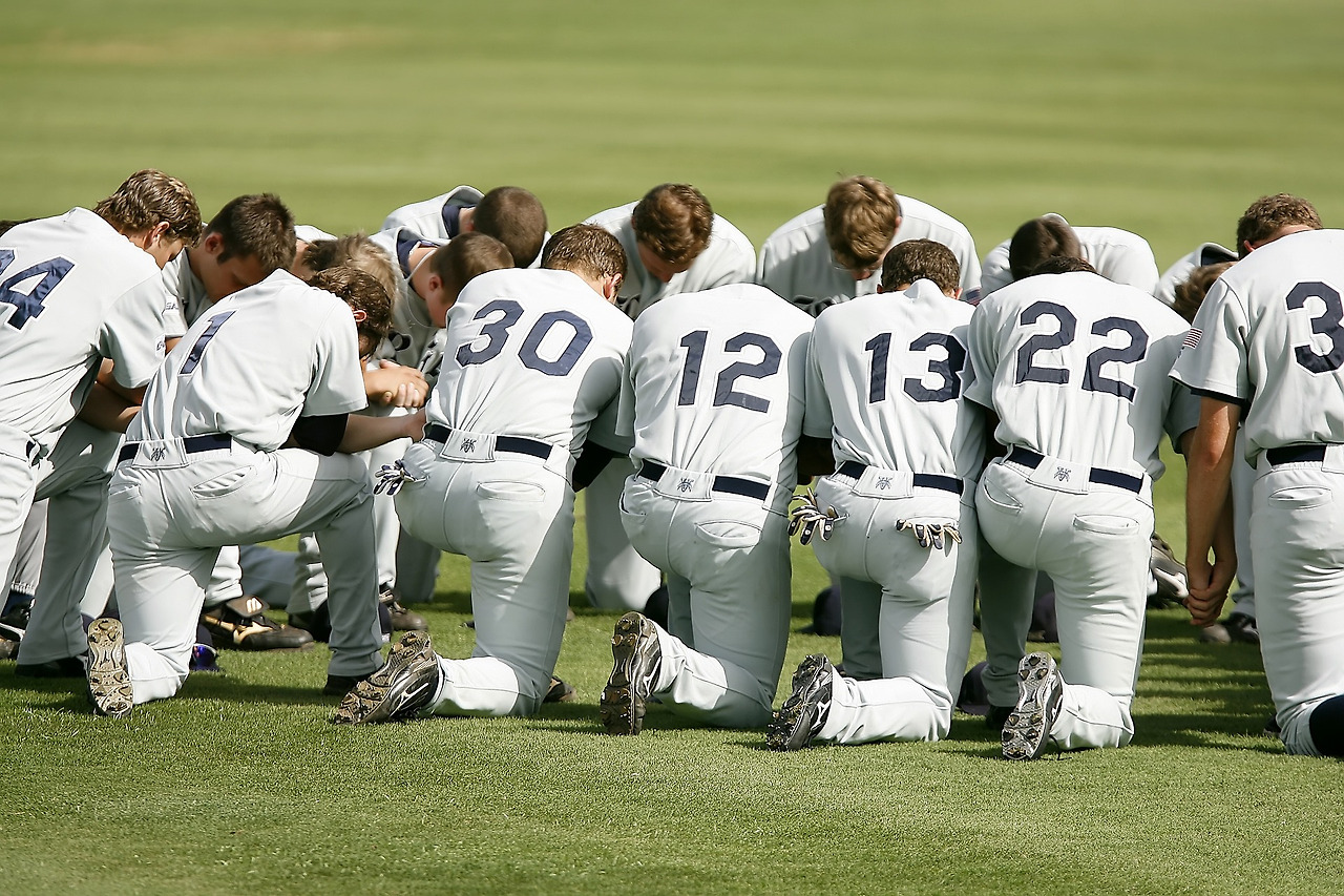 baseball-team-1529412_1920.jpg