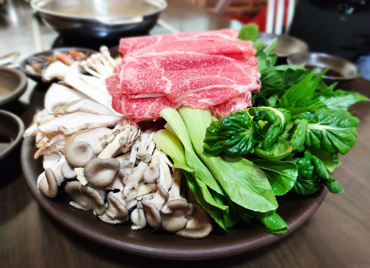 산청 약초와버섯골 약초 버섯 샤부샤부.jpg