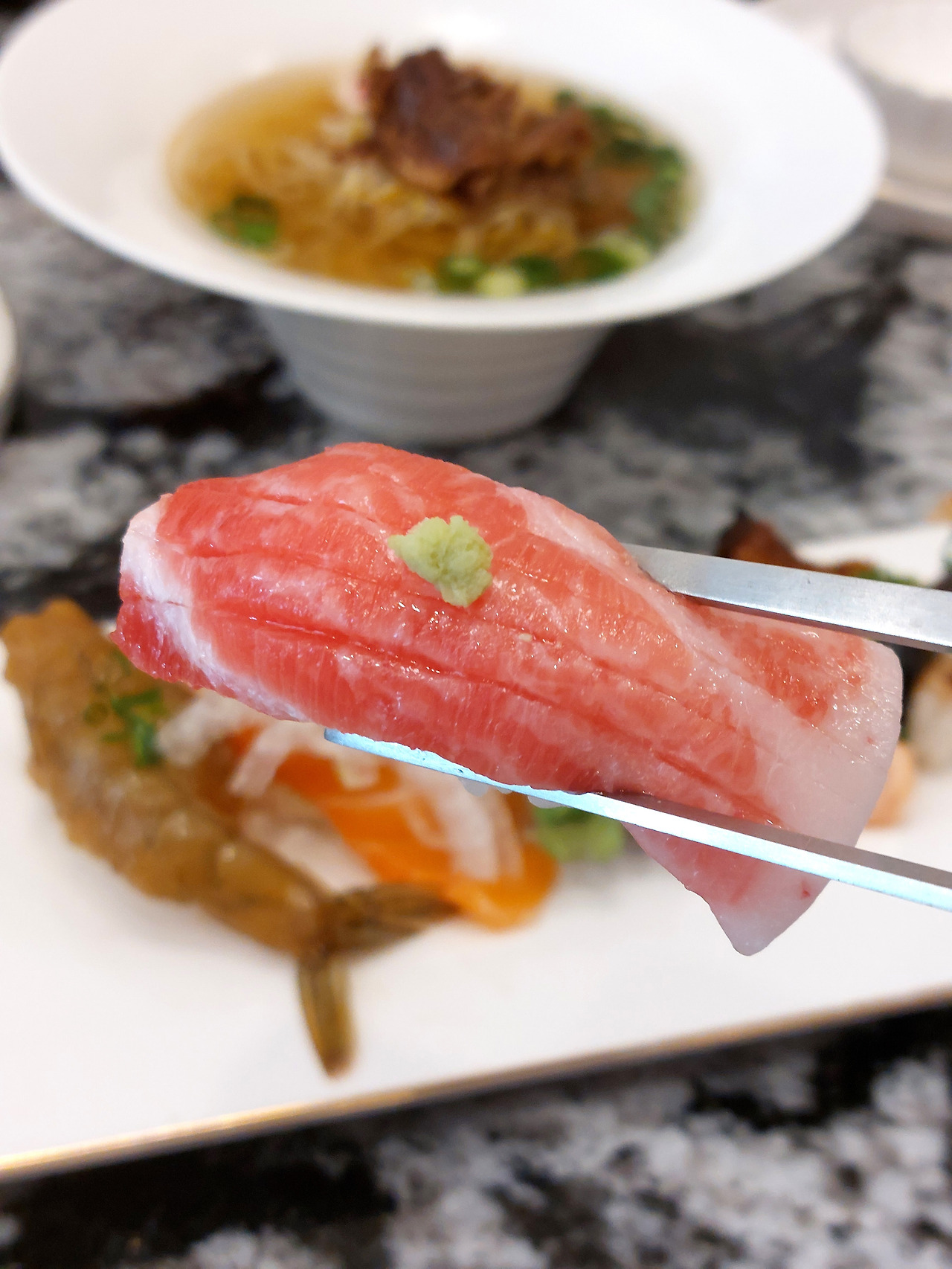 목포해태초밥6 참치 오토로.jpg