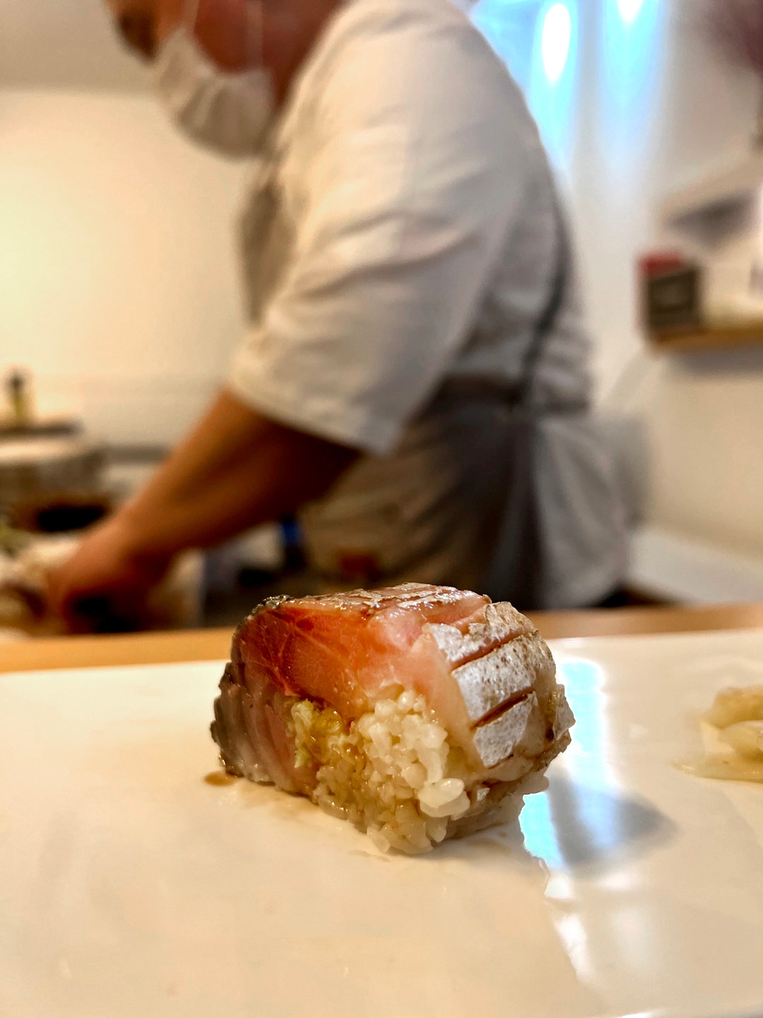 스시선명 고등어봉초밥 겨울에 맛이 좋다.jpg