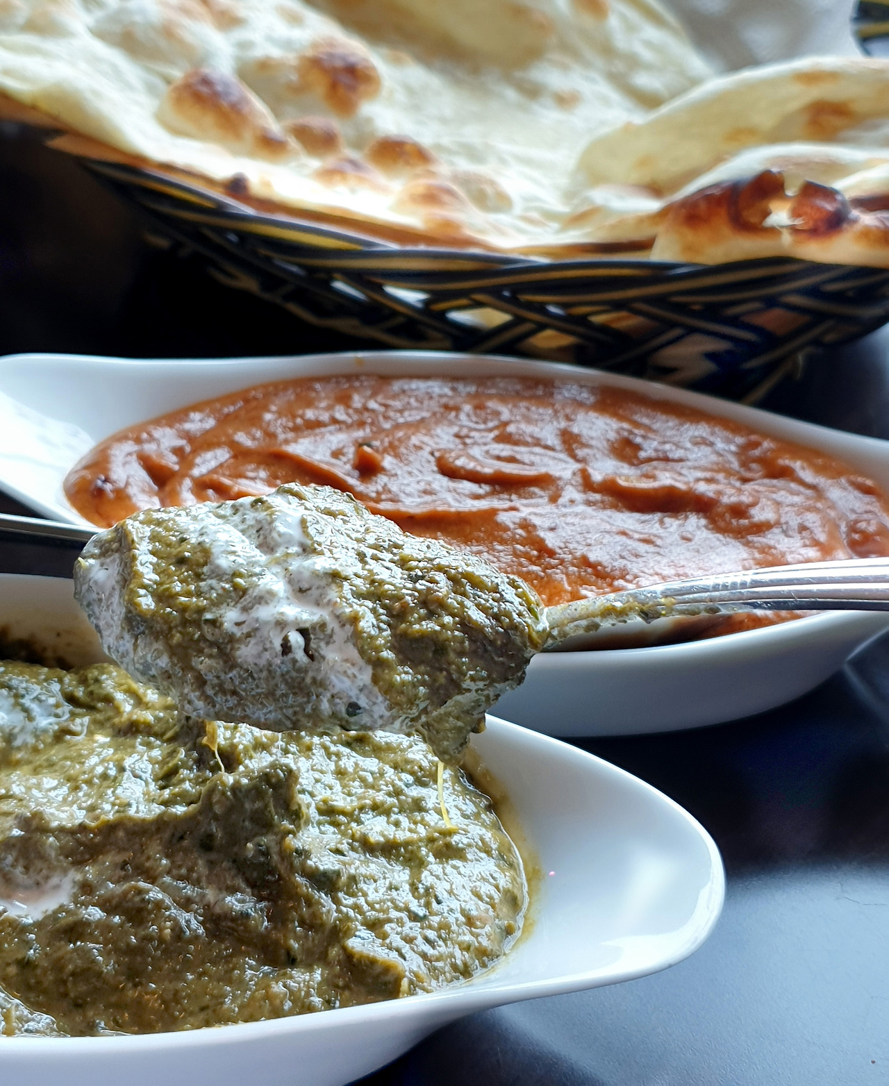 시금치를 쓴 히말라얀 그린커리.jpg