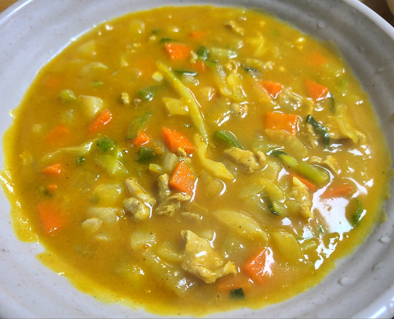 다락방분식 카레.jpg