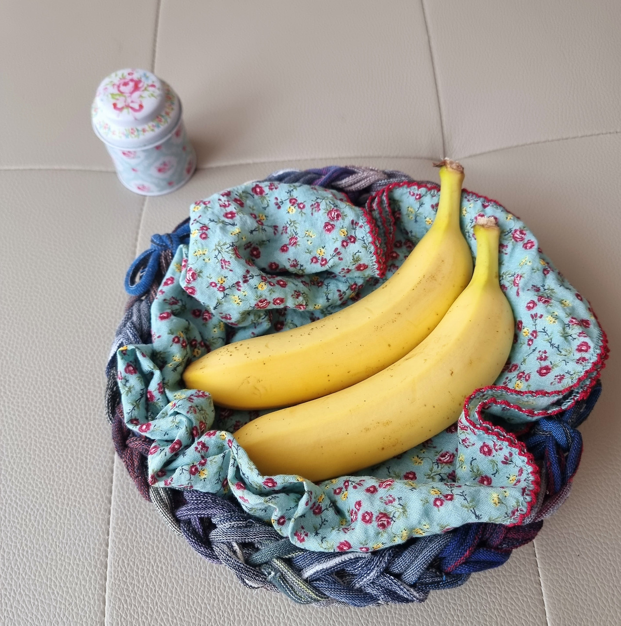 노란 바나나 크기만 한.jpg