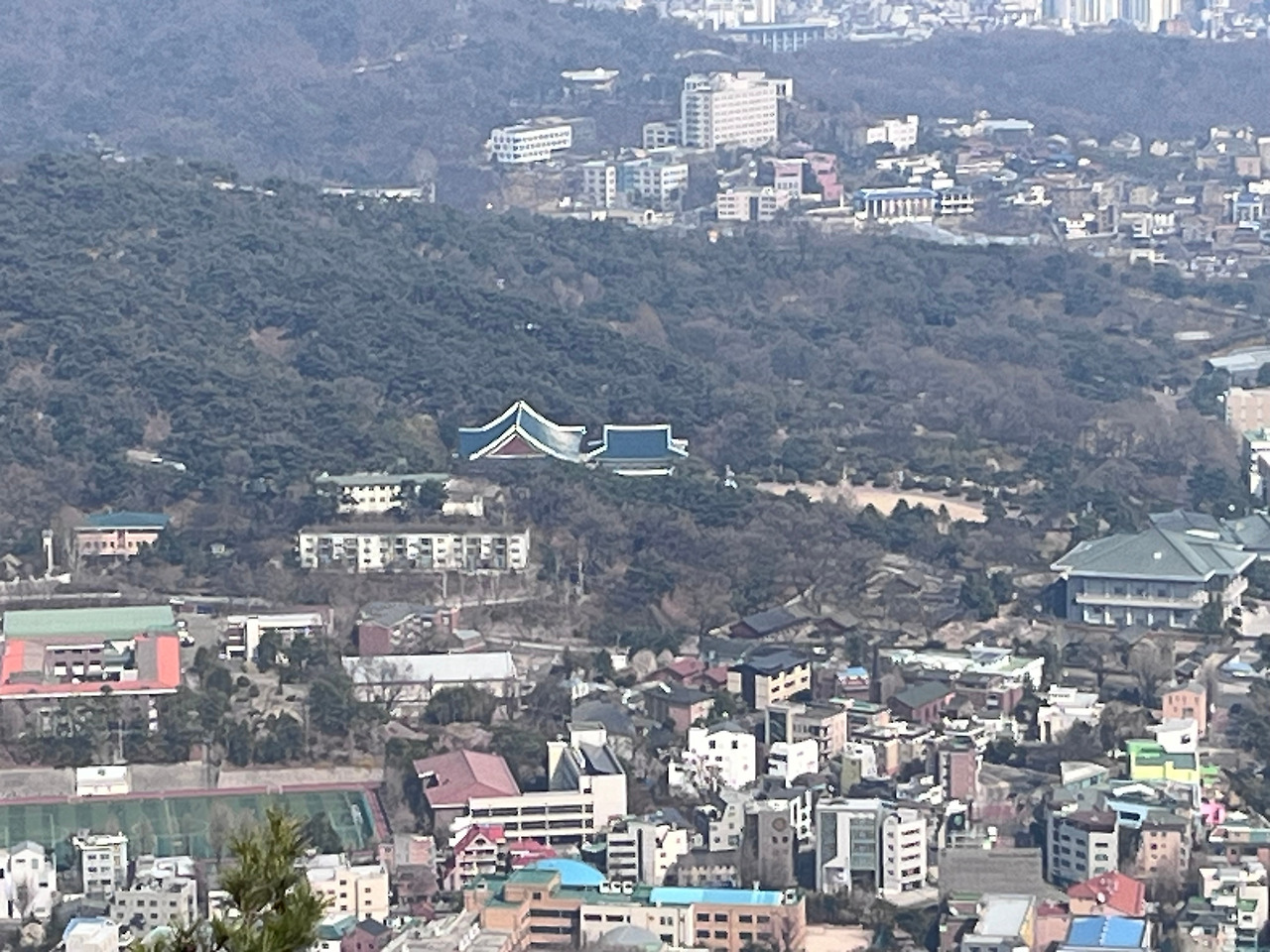 청와대와 북악산.jpg