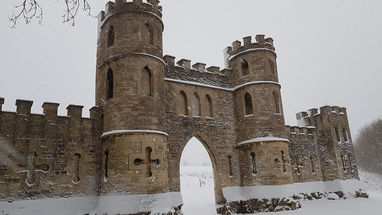 snow castle.jpg