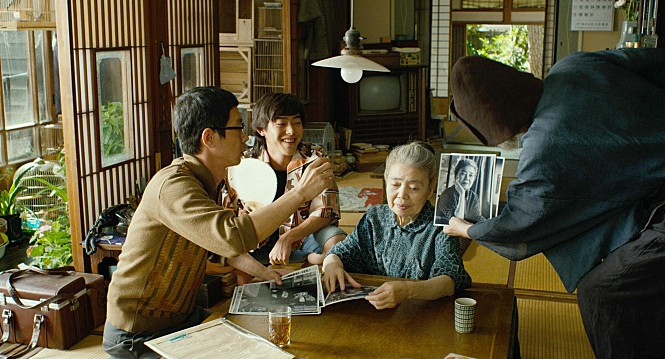 키키 키린 사진.jpg