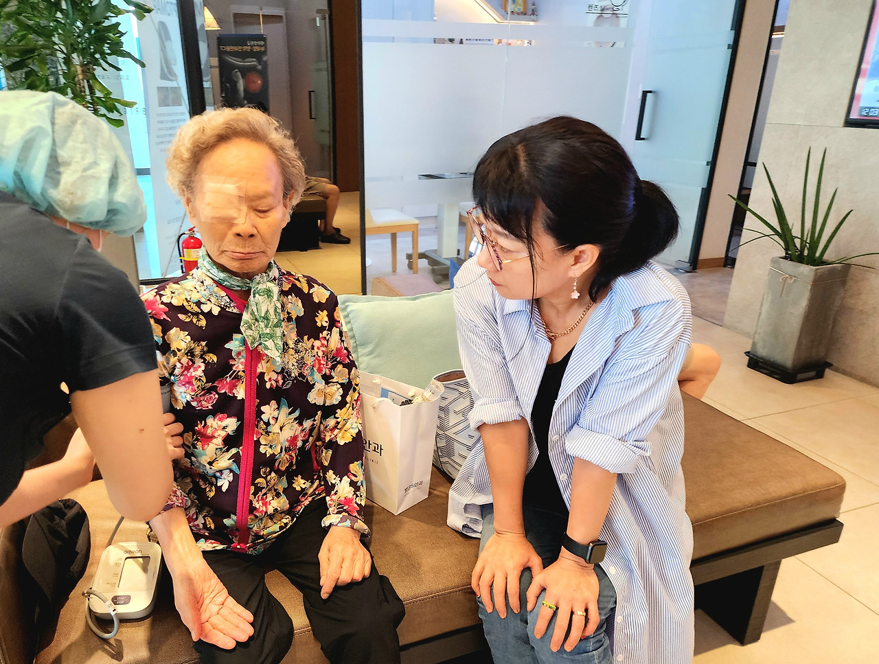 김경화-디카에세이 수술 직 후.jpg