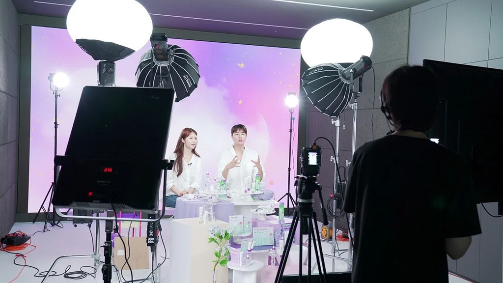 2라이브 커머스.jpg