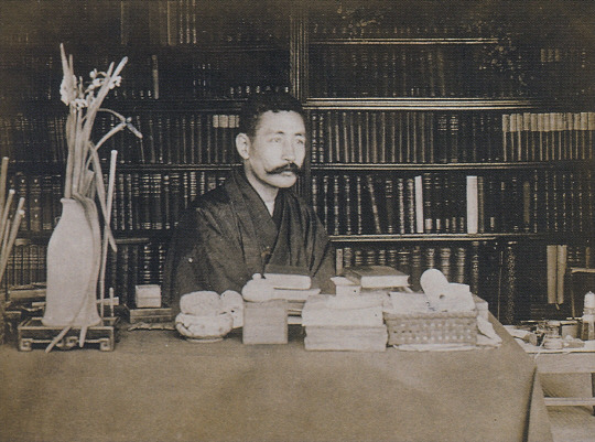 나쓰메 소세키.jpg