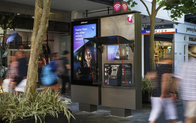 telstra_payphone_perth_1.jpg