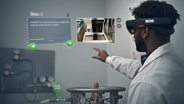 3.AR솔루션 뷰포리아_mini.jpg