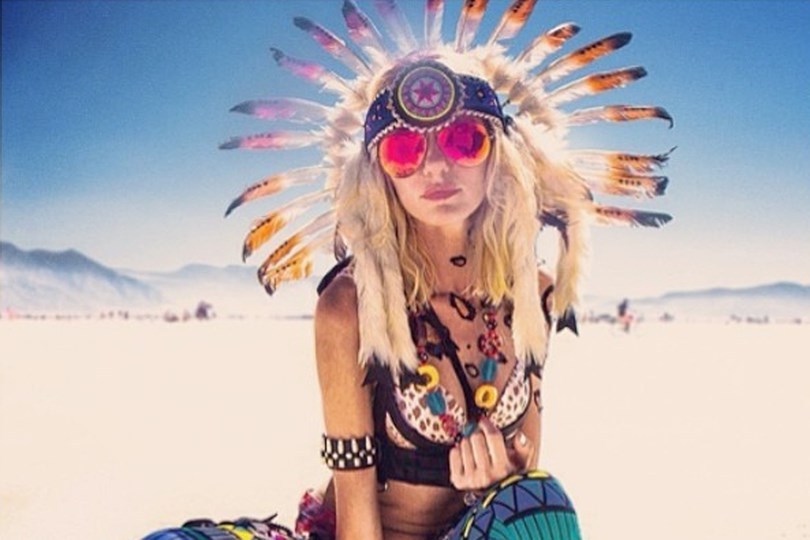 burning-man-festival-look-conde-nast-traveller-13april16-instagram-nothingbutlovex_810x540.jpg