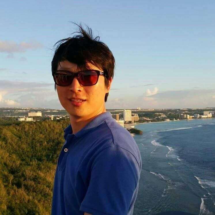 4월 리빙리 피터김.jpg