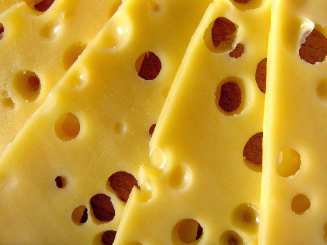 cheese-1972744_1920.jpg