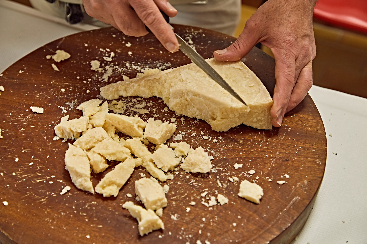 그라노파다노 조각.jpg