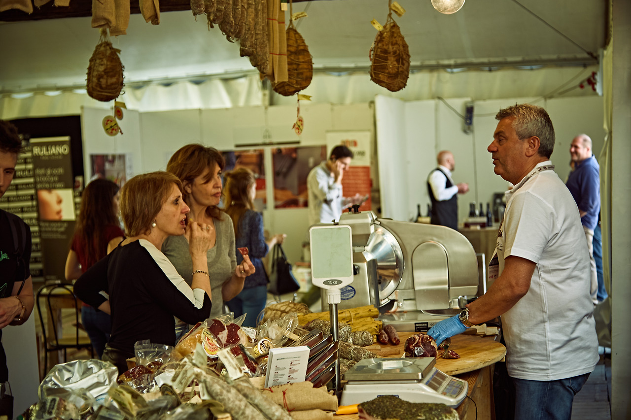 살루미 파는 가게 살루메리아3.jpg