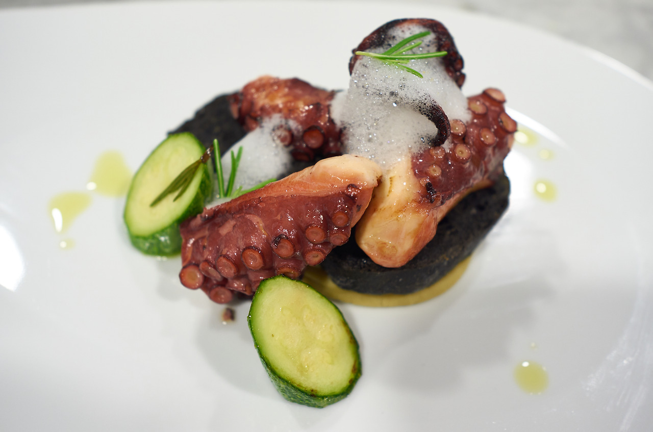 좋은 엑스트라 버진 올리브 오일은 마지막에  소량 뿌려준다.jpg