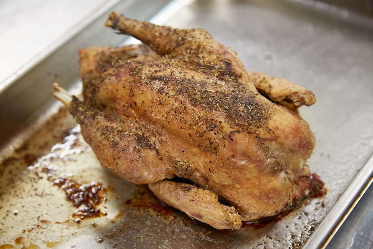 뿔닭 통구이.jpg