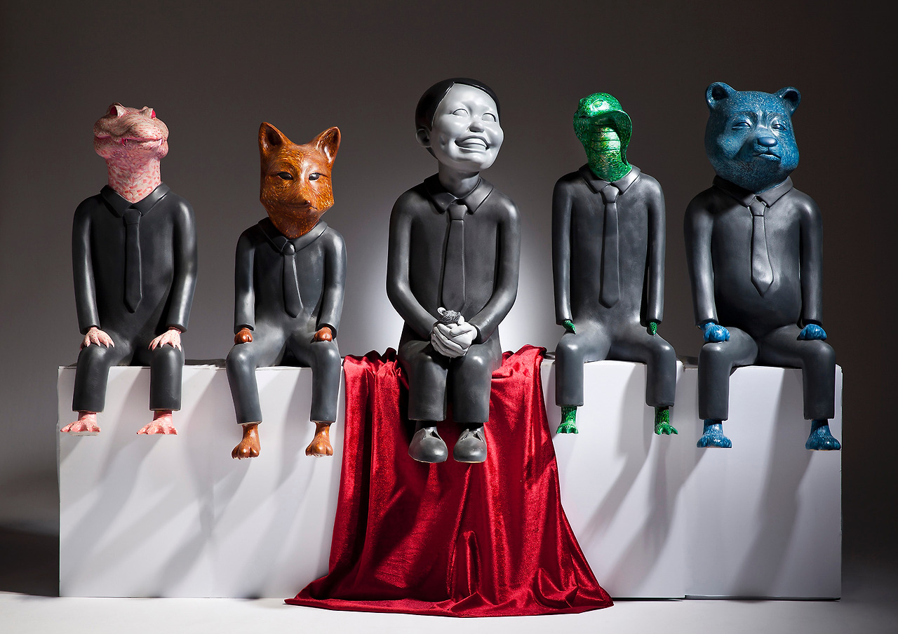 권수경 smile paradigm , 가변설치 , f.r.p mixing materials, 2014.jpg