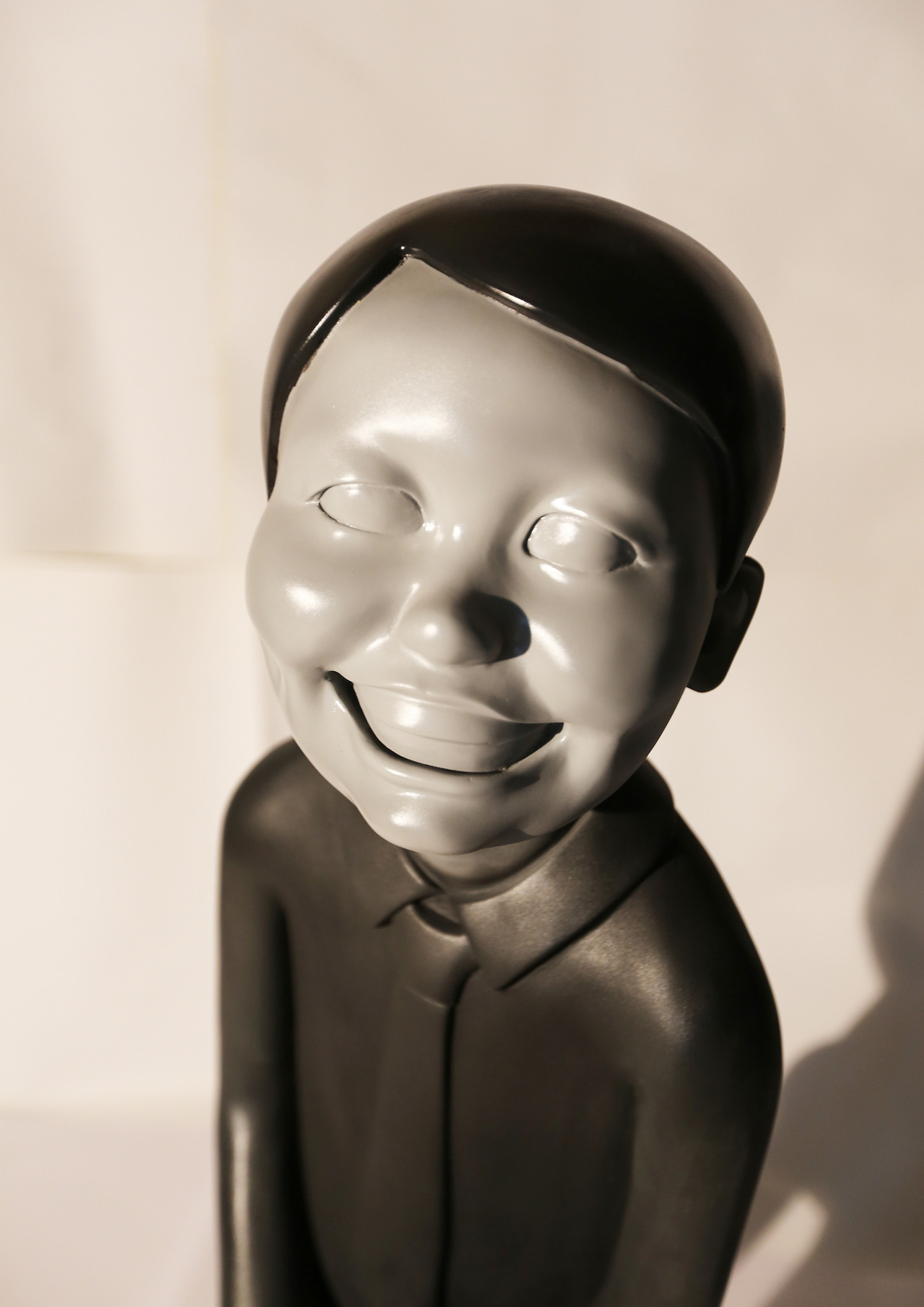 smile paradigm(2), 가변설치 , f.r.p mixing materials, 2014.jpg