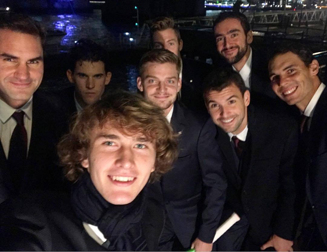 nadal-federer-zverev-dimitrov-selfie-atp-finals-gala-in-london-2017.jpg