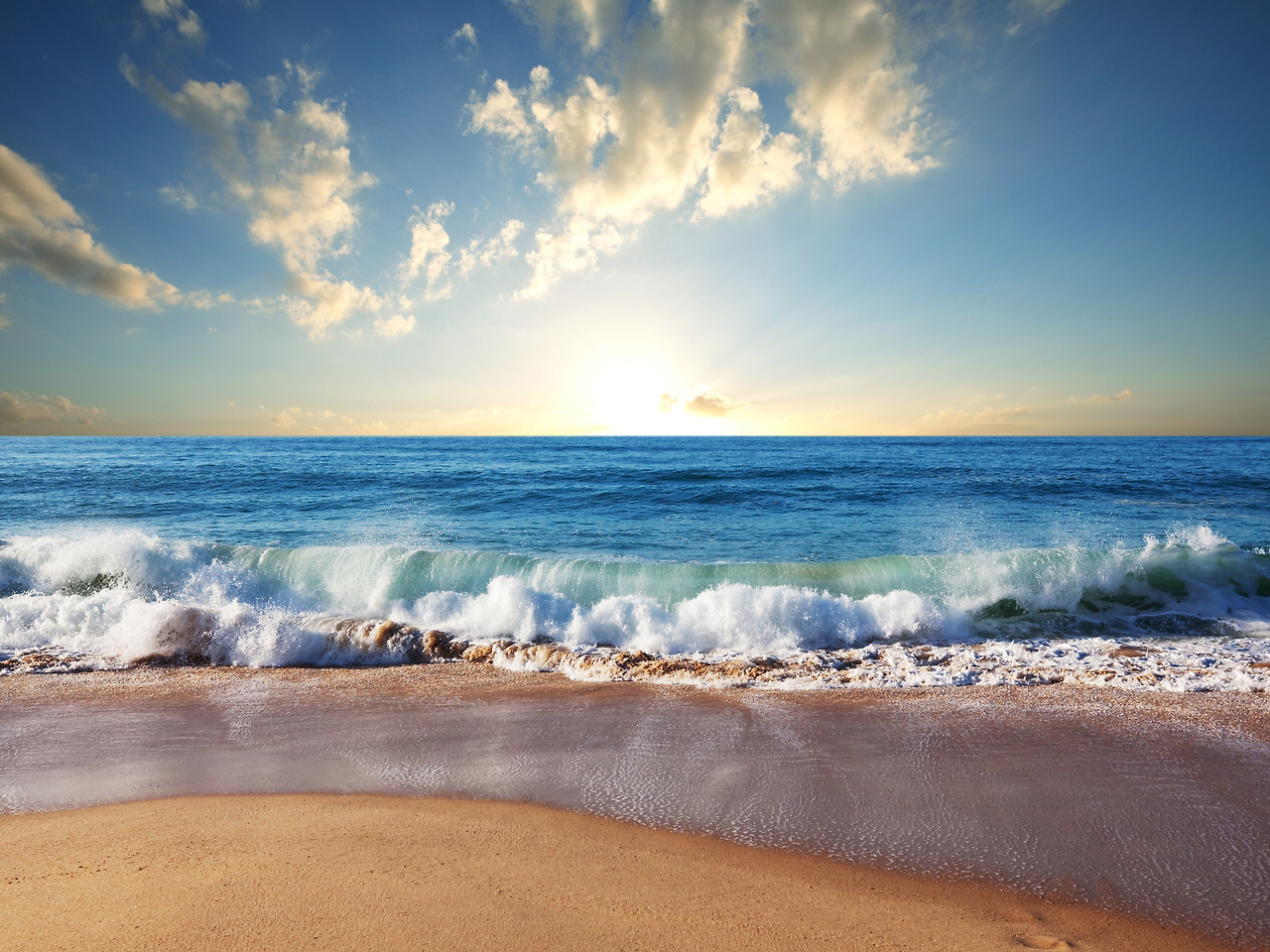 Beach-sand-blue-sea-waves-clouds-sun_2560x1920.jpg