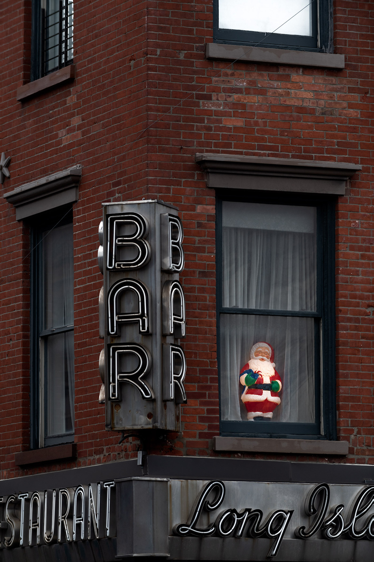 Long-Island-Restaurant-Bar-Santa-Claus-Xmas.jpg