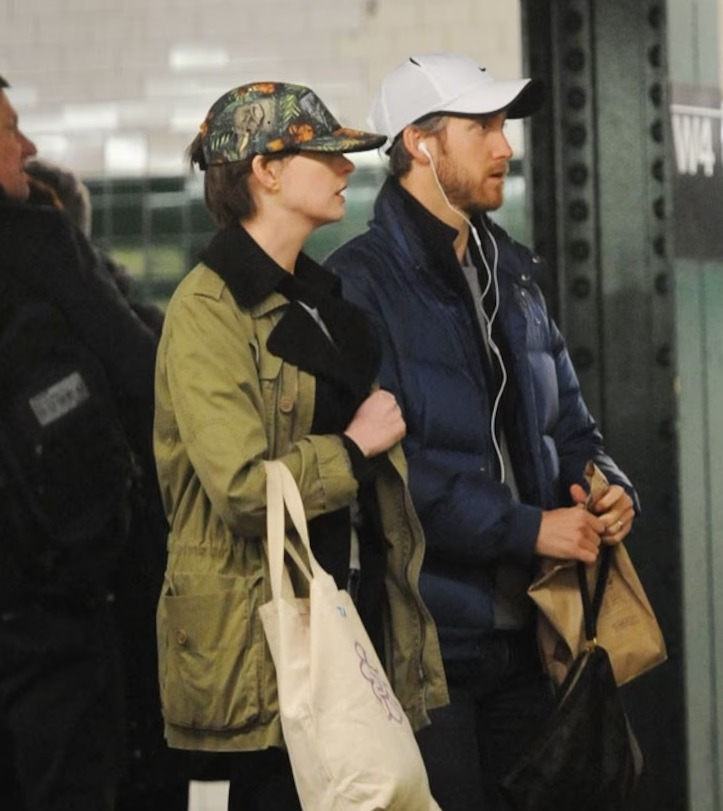 Anne Hathaway & Adam Shulman.jpg