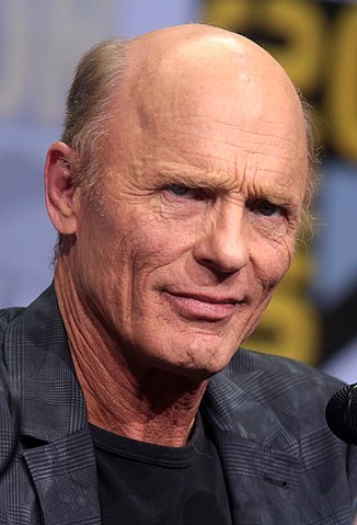 326px-Ed_Harris_by_Gage_Skidmore.jpg