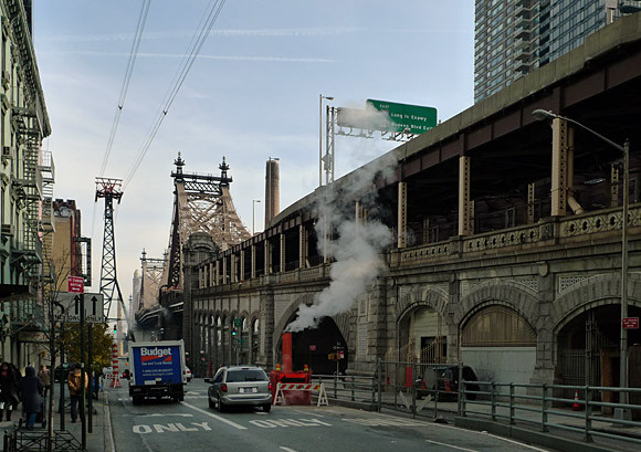 queensboro-bridge-roosevelt-tram-03.jpg