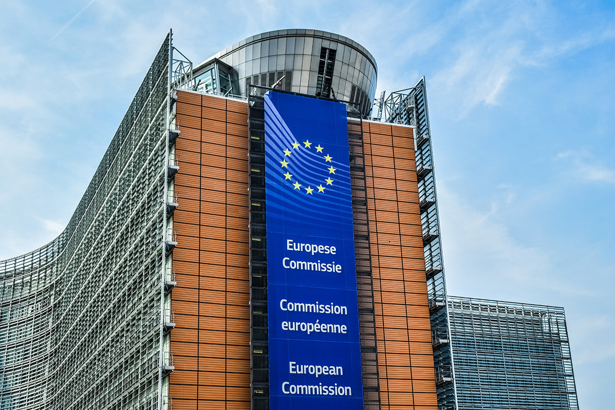 european-commission-brussels-building-outdoor-blue-sky.jpg