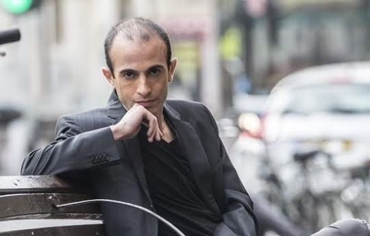 유발 하라리.jpg