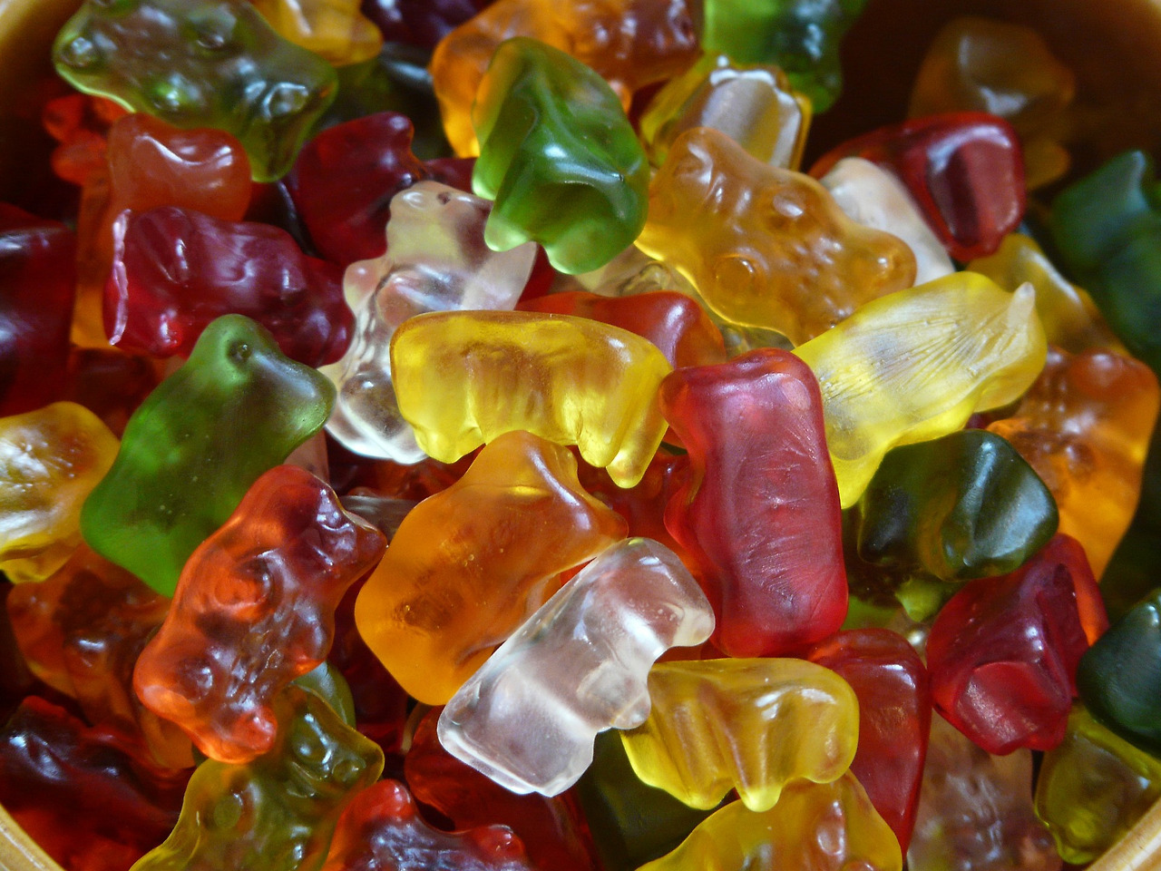 gummi-bears-8467_1920.jpg