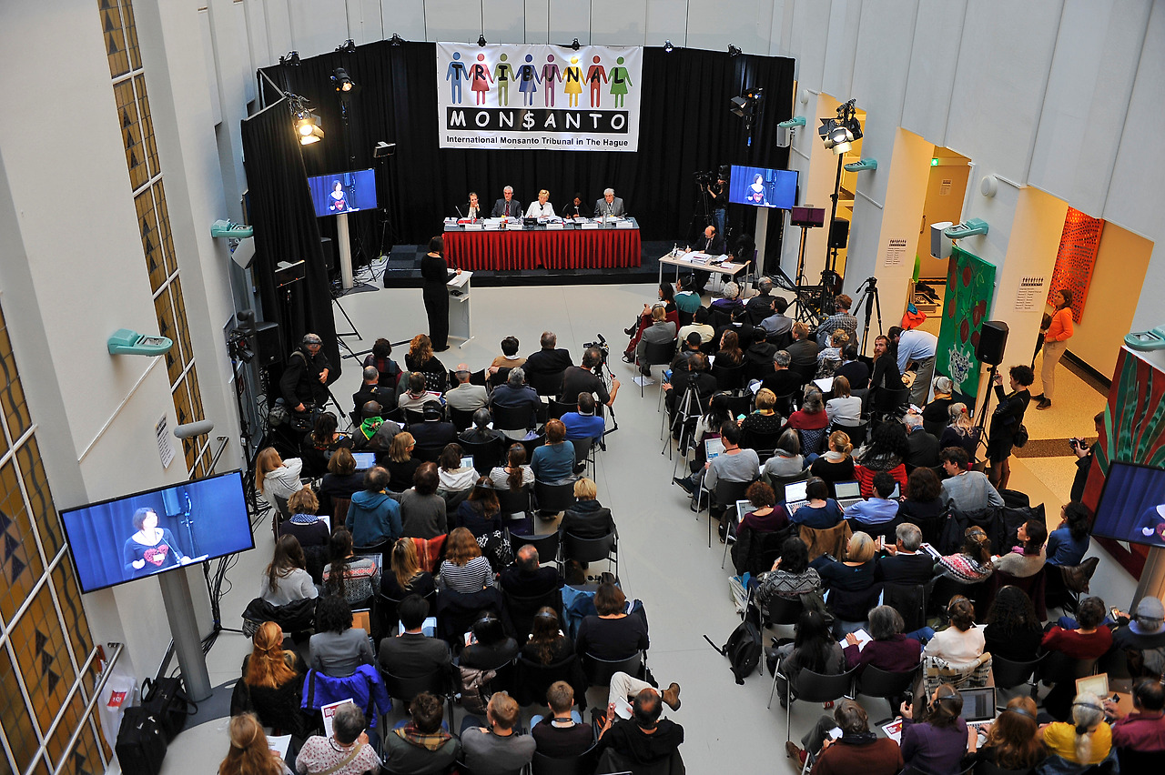 monsanto-tribunal-hearings---15102016_30077693213_o.jpg