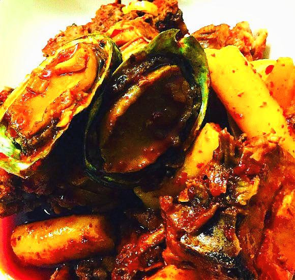 3.전복 닭복음탕.jpg