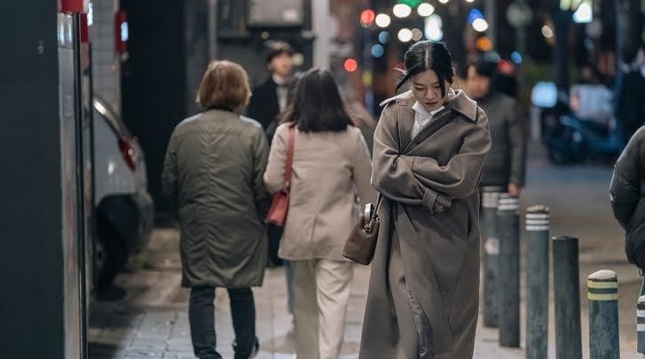 한국이 싫어서 출퇴근 장면.jpg