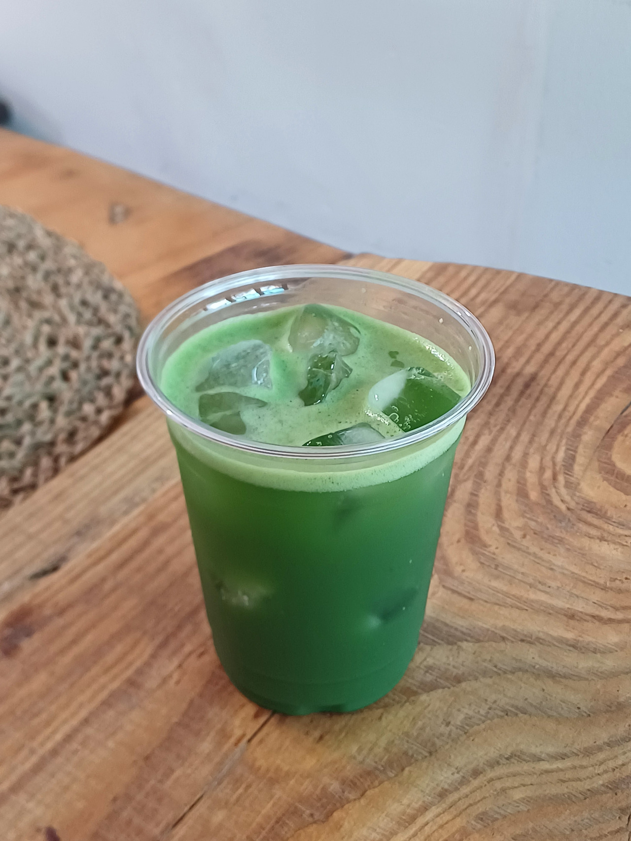 0823 찻집일지 (3)봄쑥말차.jpg