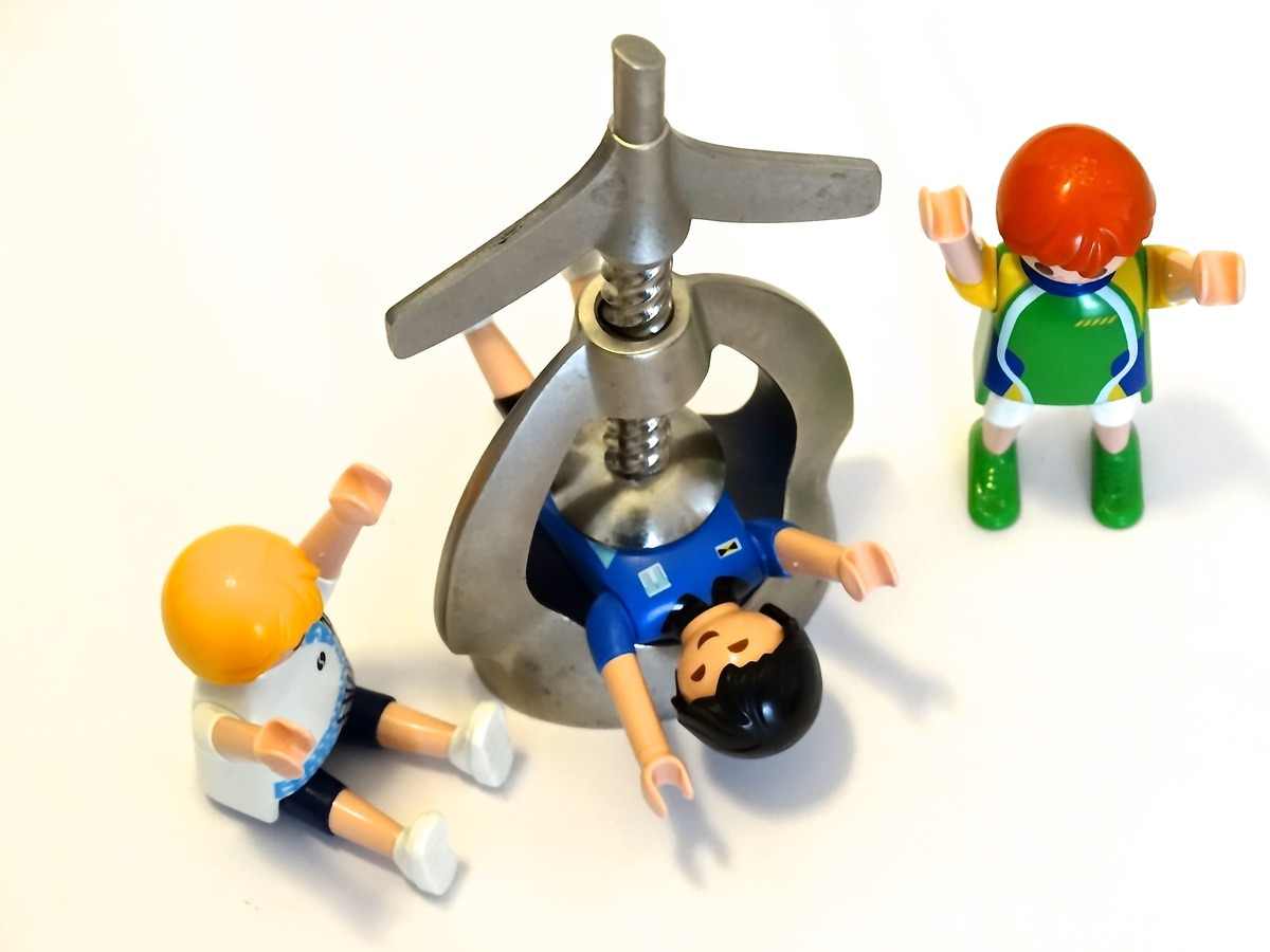metal-machine-toy-playmobil-product-help-1093583-pxhere.com.jpg