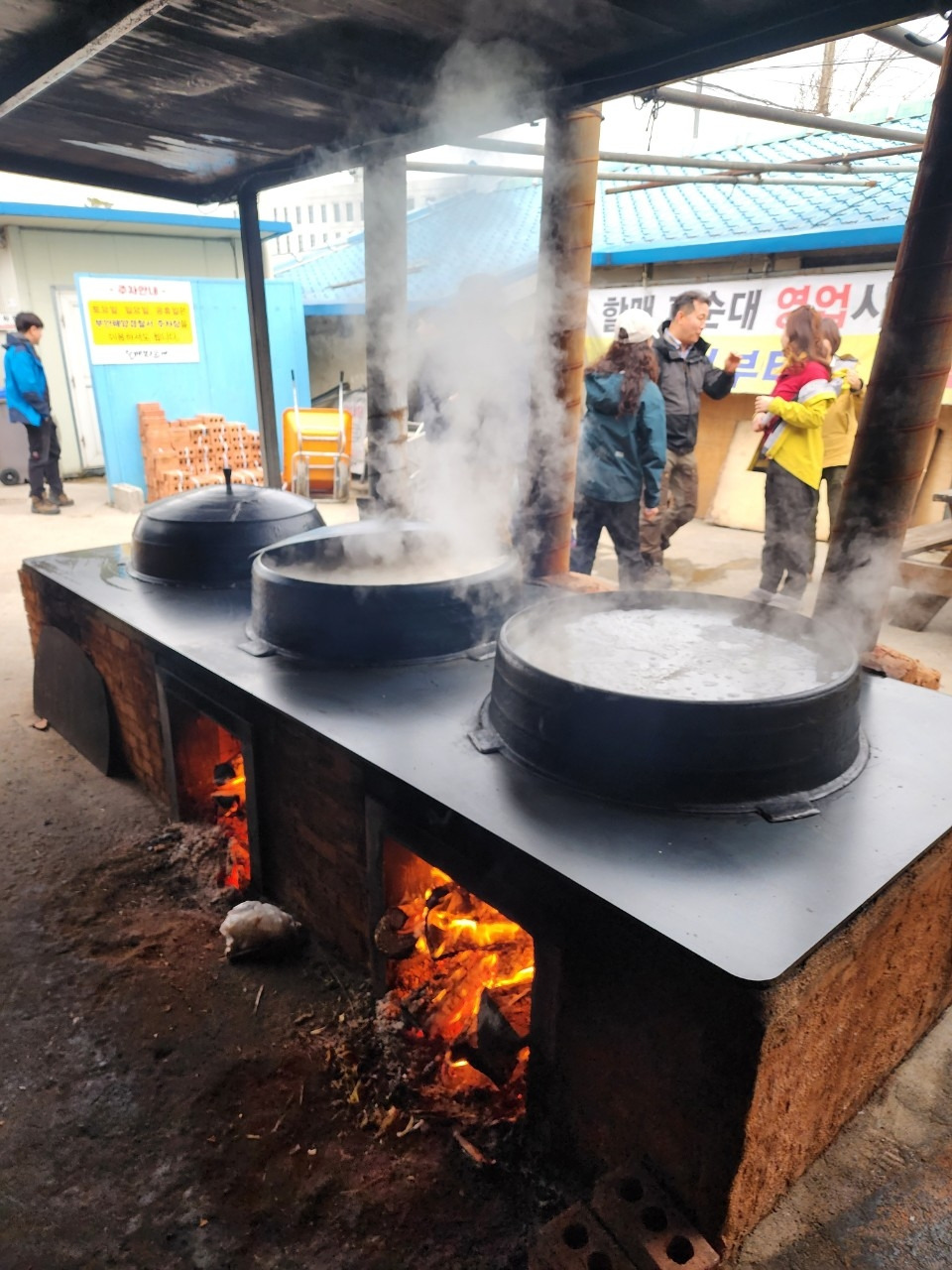 0_h6aUd018svc1aqq72zfr1dr3_ygcno (1).jpg