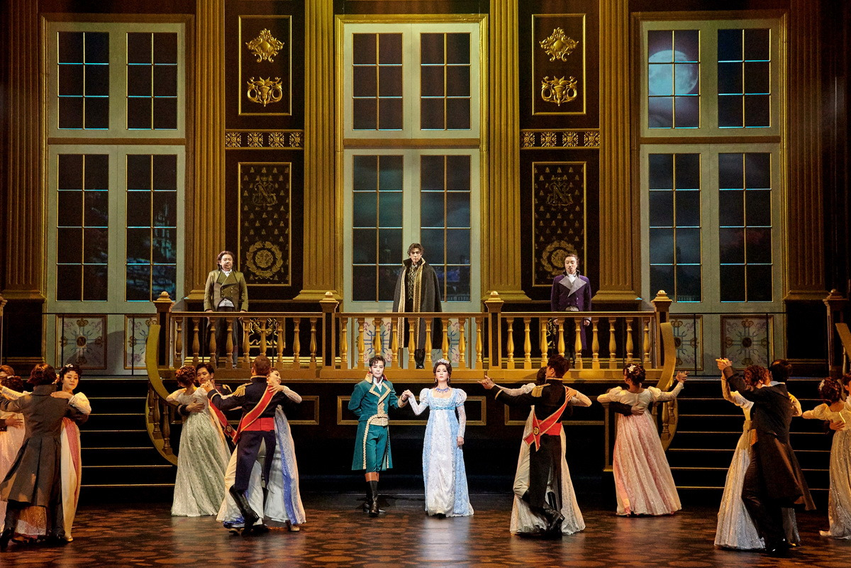 [군무] 외로운 황제_한지상, 박혜나, 정상윤.jpg