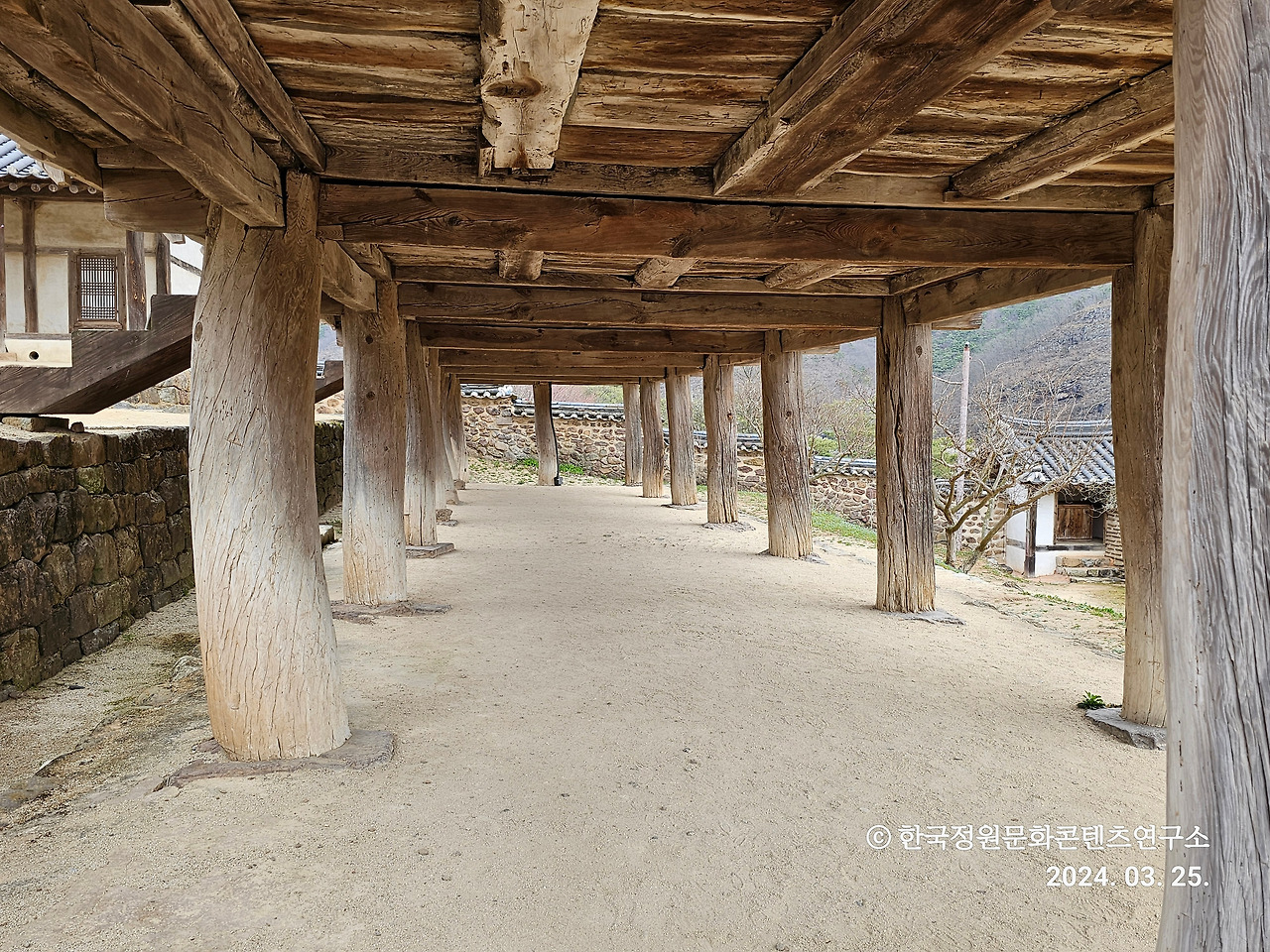병산서원-누마루1층.jpg