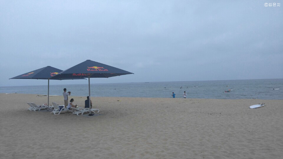 eunji surfing_160802-03.jpg